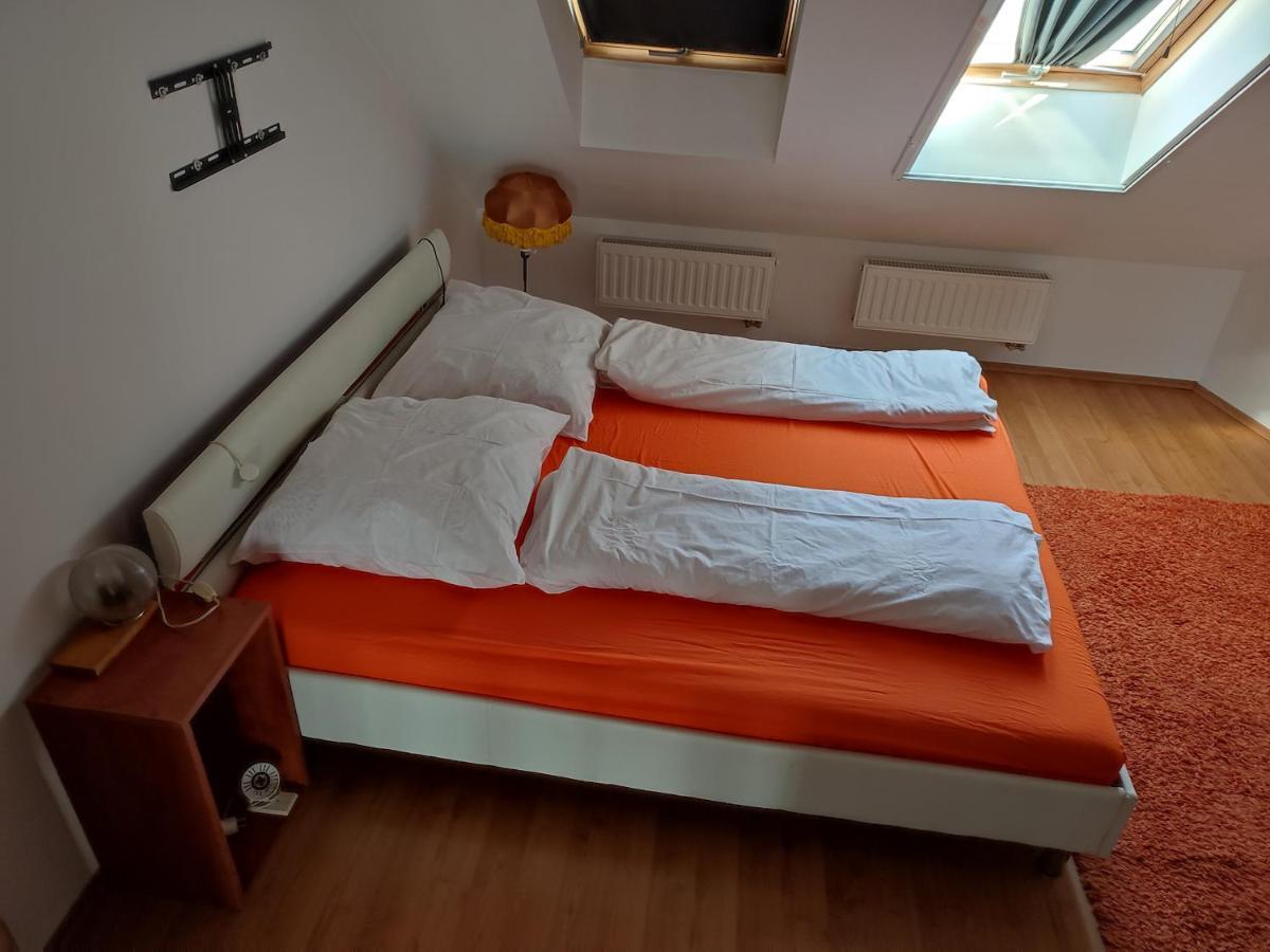 Larix Apartman Sárvár Esterno foto